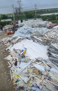 出售塑钢废料，塑钢毛料