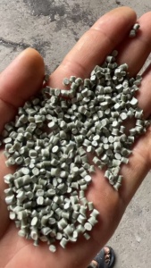 出售PP编织袋颗粒，白料、花料都有，过8张60目