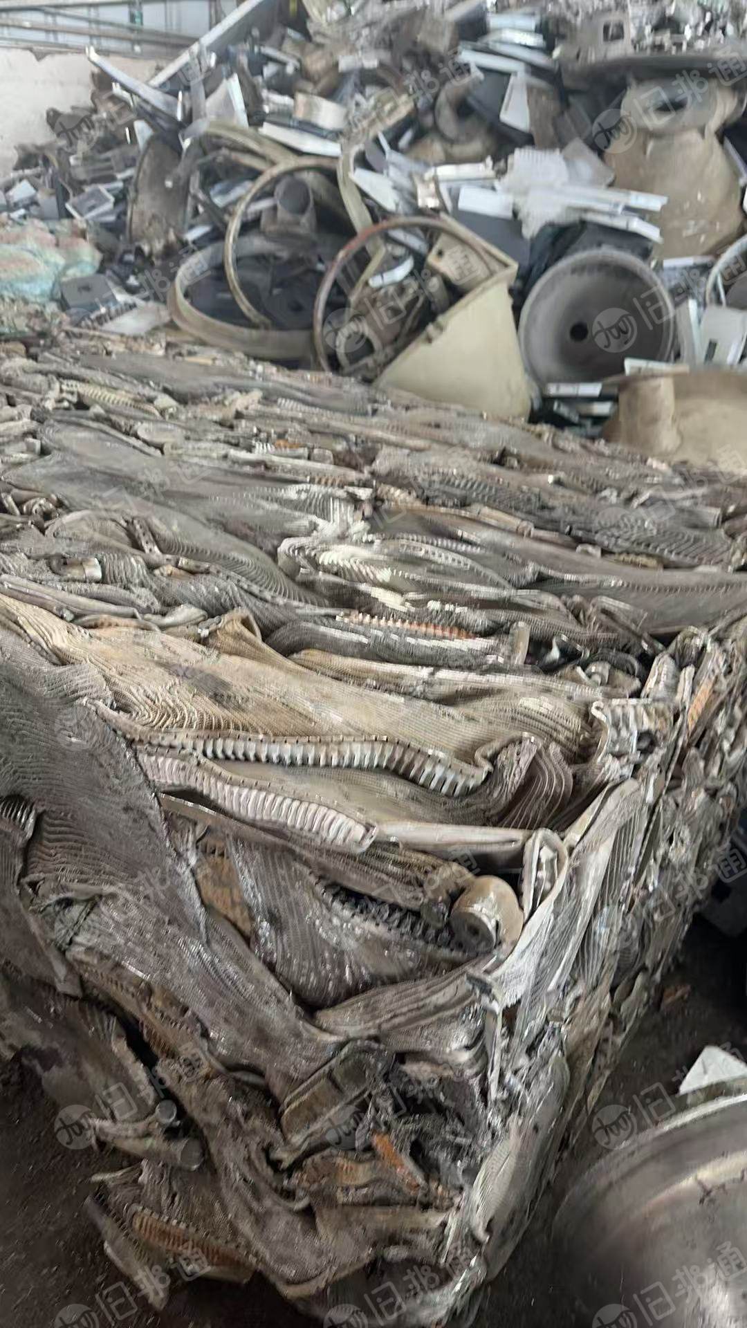 长期出售汽车水箱铝压块