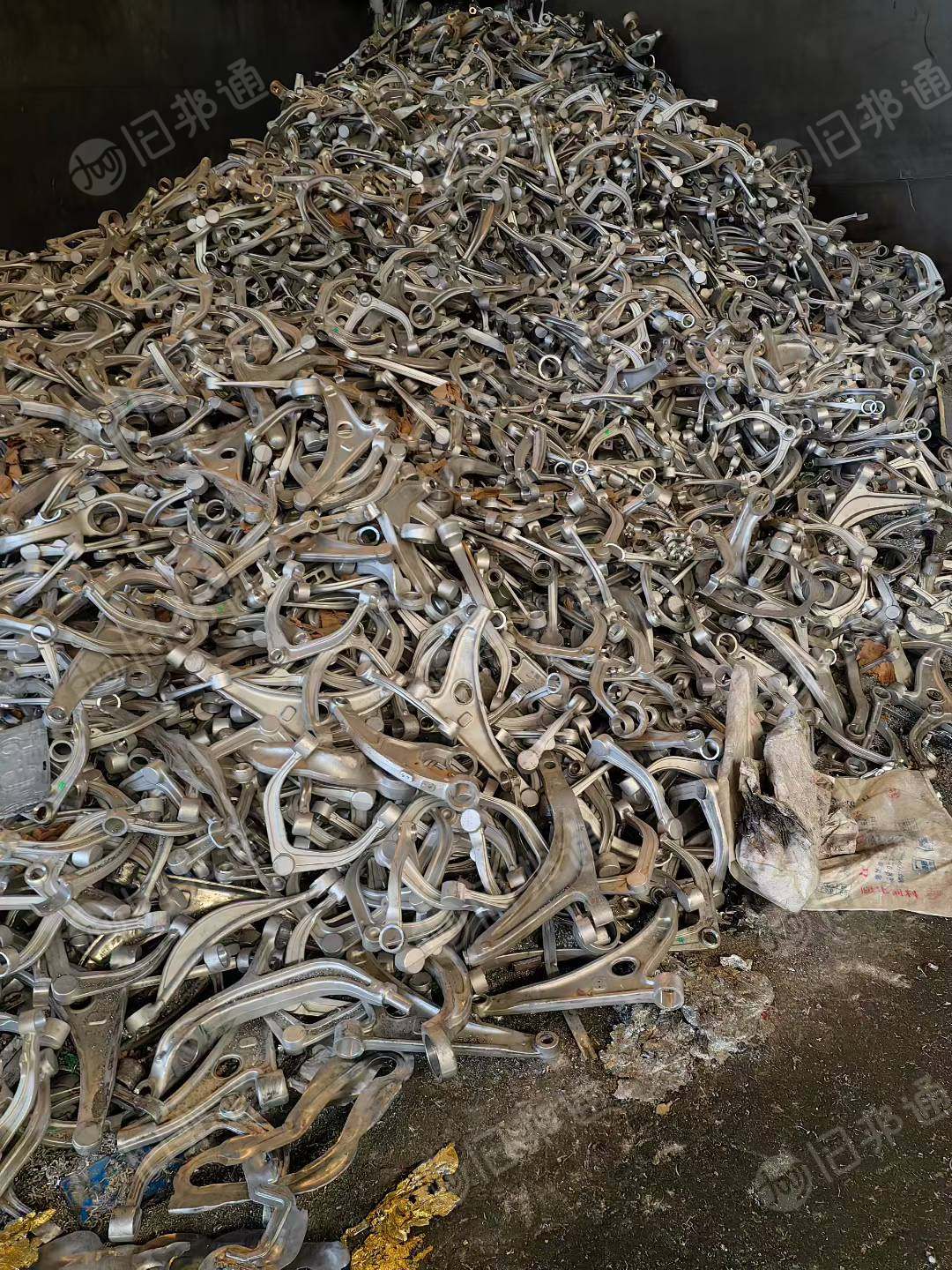 厂家大量求购铝屑，铝制品下脚料，炼铝用