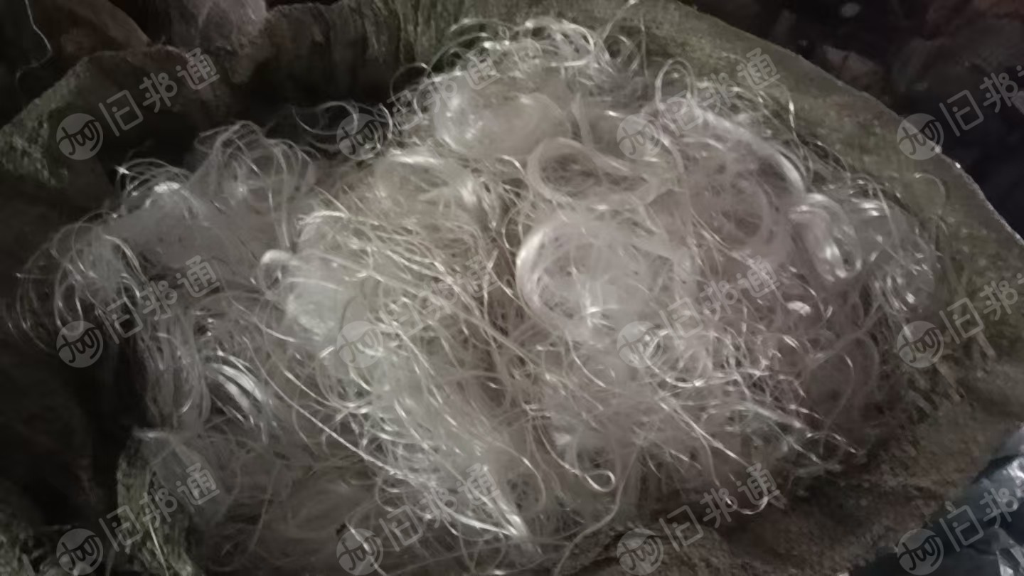 出售涤纶废丝，涤纶工业丝，涤纶丝，现货只有3吨左右，货在山东胶州