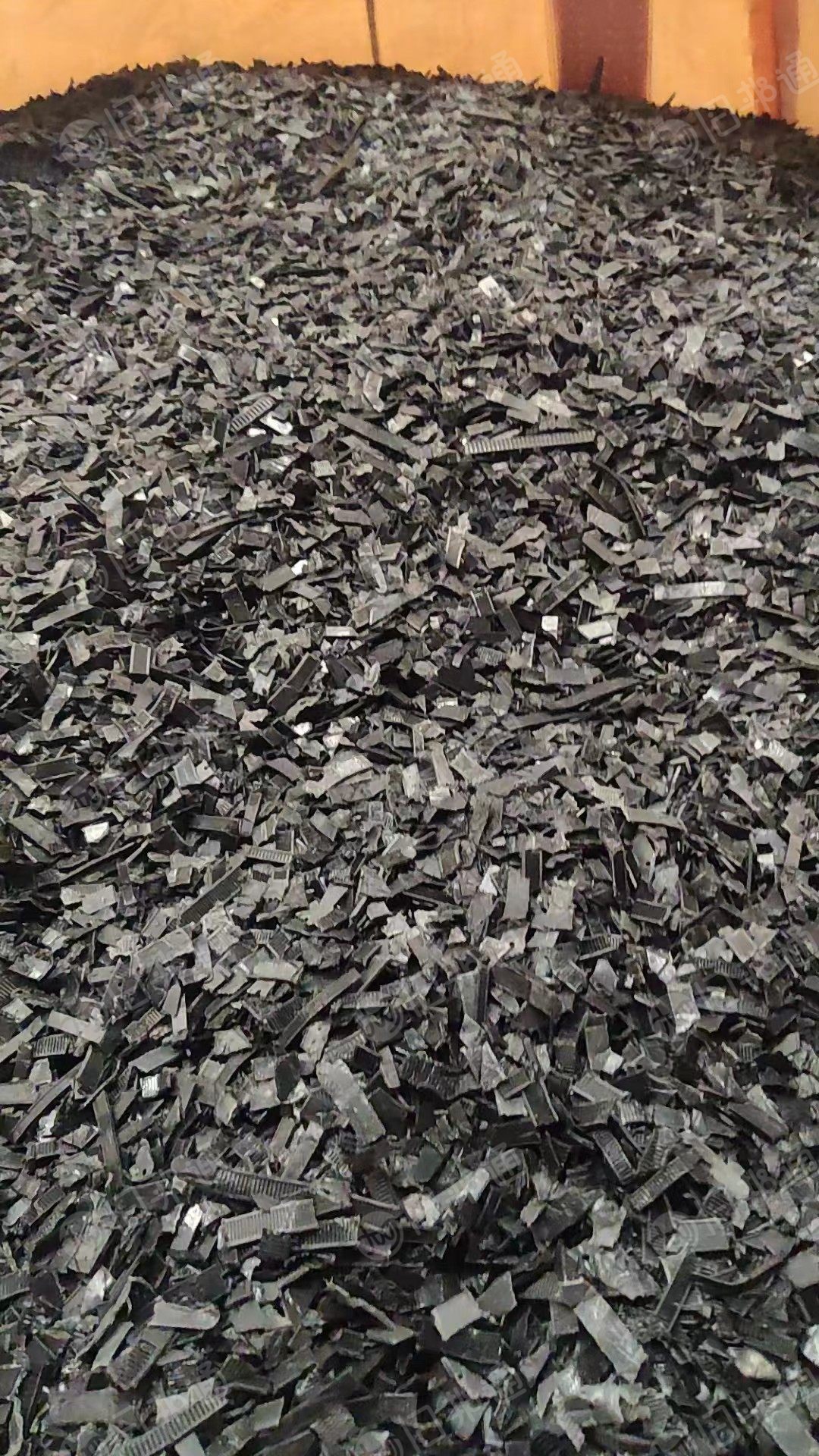 长期出售黑色尼龙扎带破碎料，双6，现货30吨
