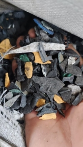 出售日杂合金破碎料，PC/ABS破碎料，冲击7个，月供200吨