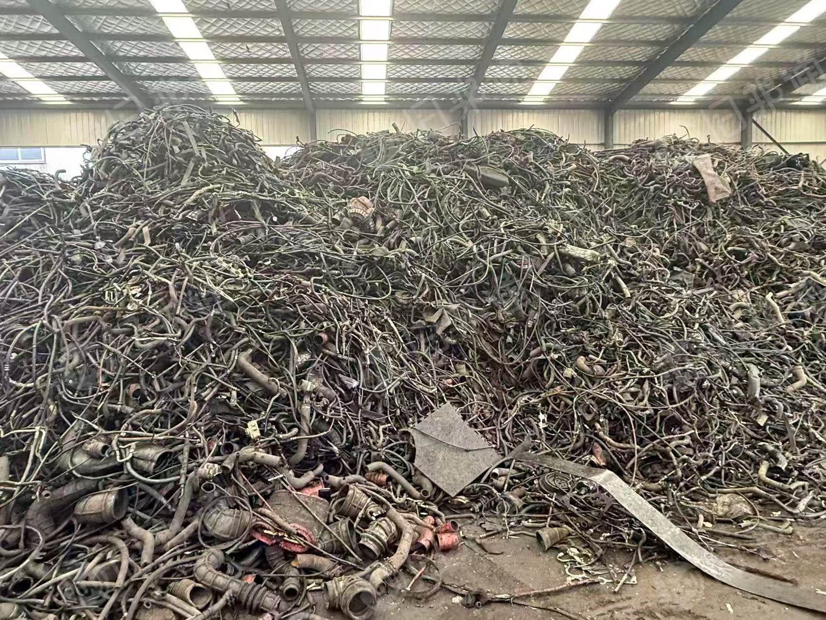 长期出售发动机拆车废橡胶管