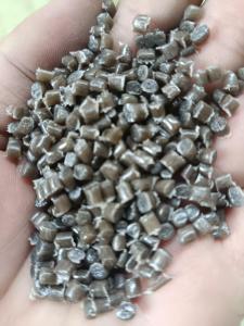 出售PE大棚膜杂膜颗粒,60目6片