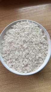 长期出售高温eva胶条颗粒,透明的,可做铝塑板,垃圾桶等