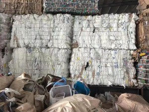 长期出售废旧吨包废料，白色黄色都有，现货一挂车