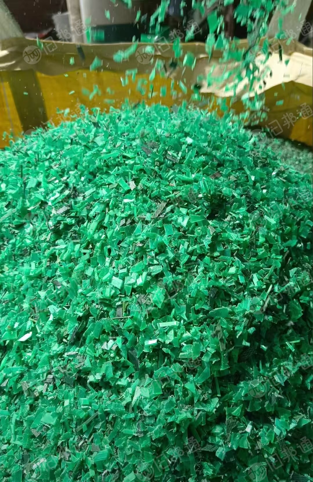 出售PET打包带破碎料