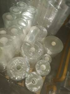 出售PET膜废料，带胶的现货30吨，无胶3-4吨左右