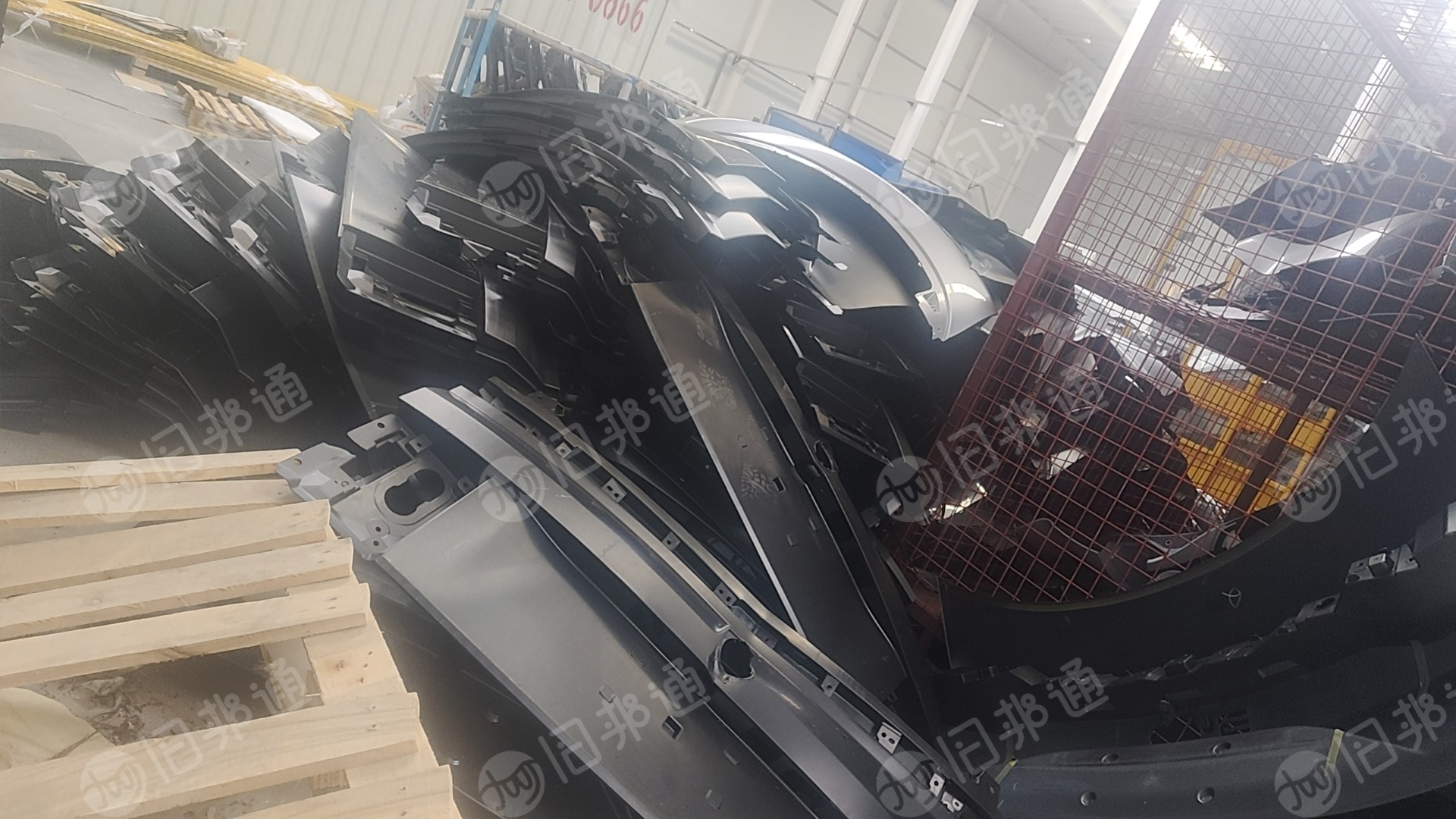 长期出售PP保险杠毛料，比亚迪厂下来的