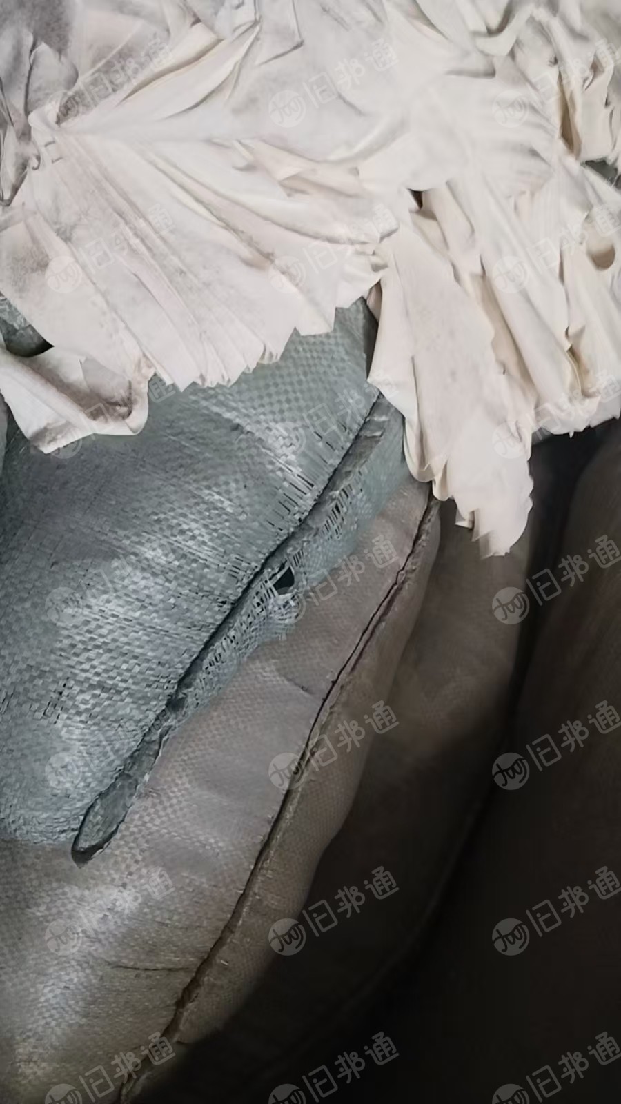 出售干净的速干裤子下来的锦纶废布，纯锦纶废布，尼龙边角料，现货两百吨