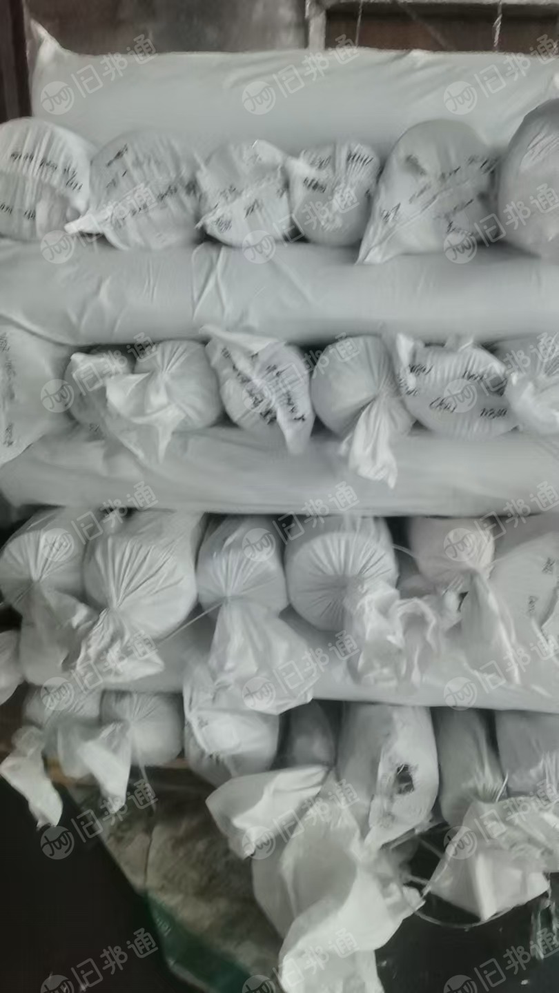 出售正品色布，涤棉库存布，斜纹布