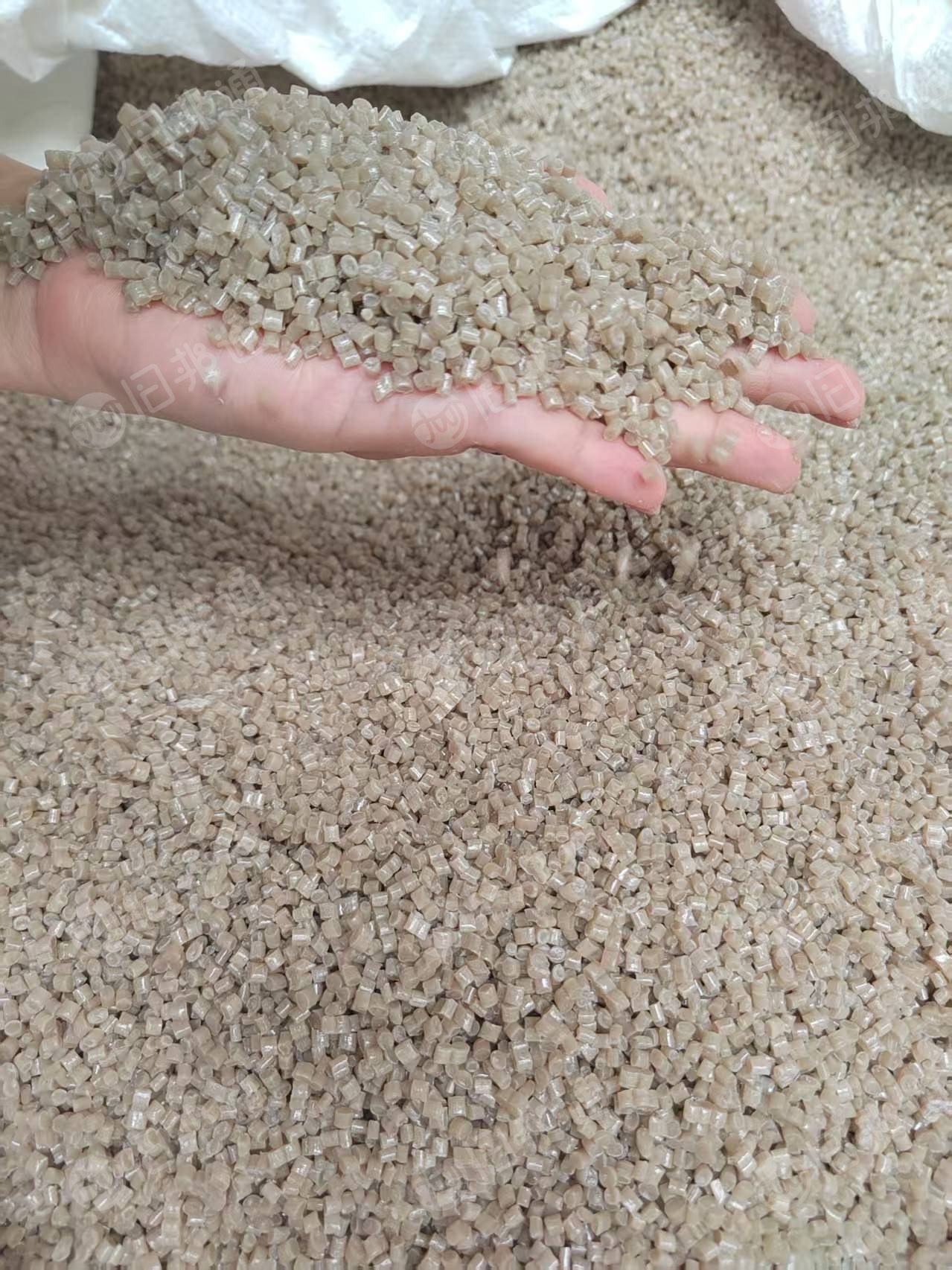 出售EPS颗粒，过80目茶料 40目都有