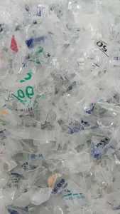 大量回收输液瓶袋破碎，玻璃瓶，透析桶