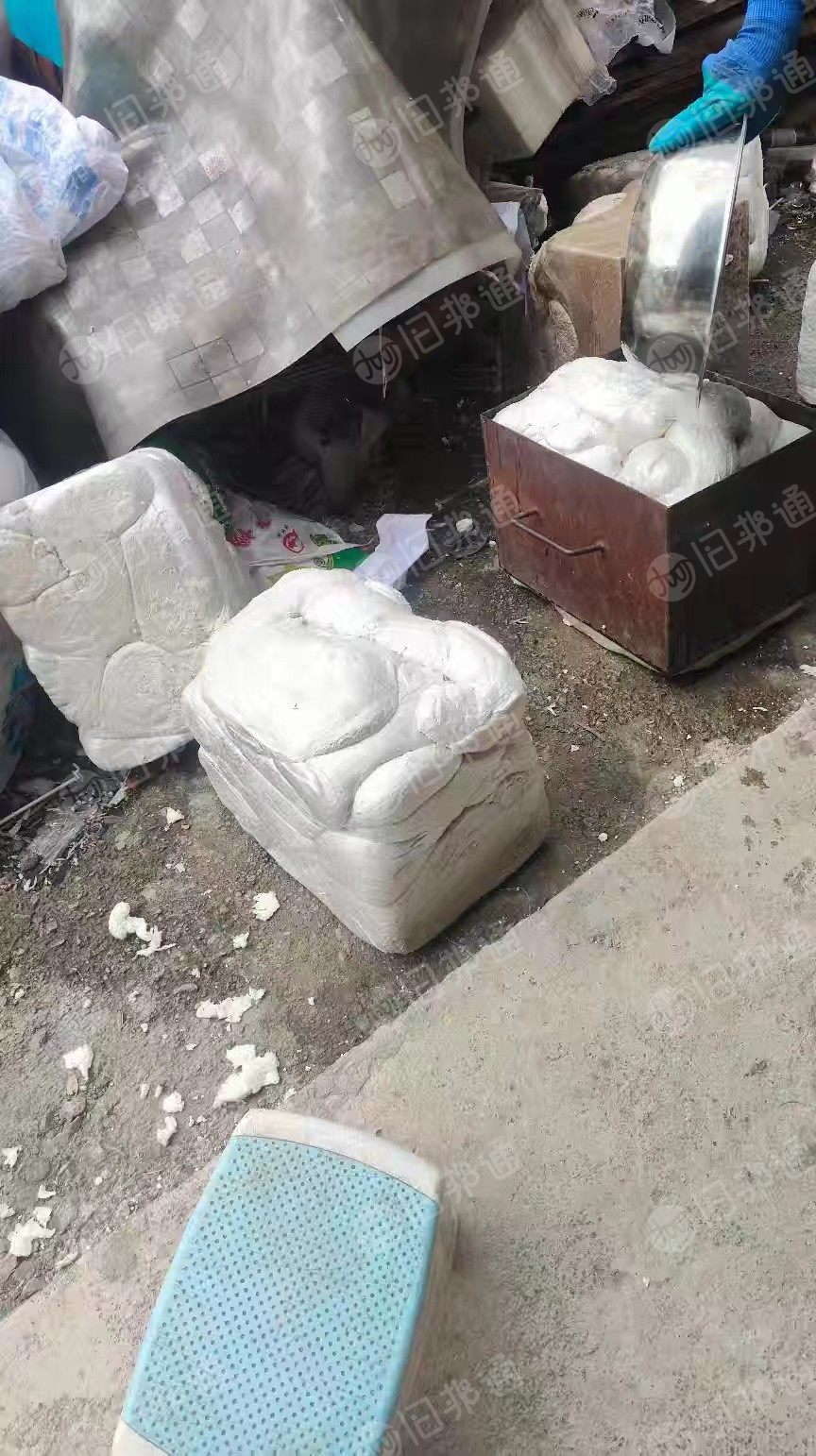 长期出售热熔块，社会料，现货30-40吨