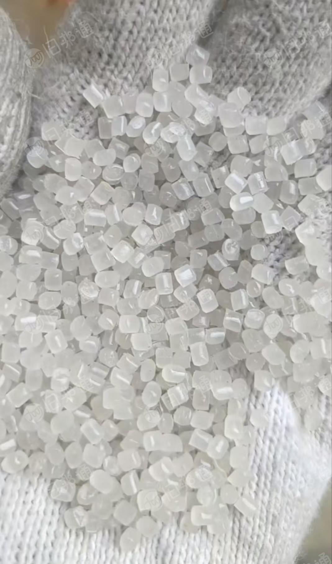 出售缠绕膜颗粒，高压膜颗粒