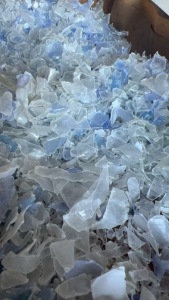出售PET瓶片,以冷洗为主,蓝白瓶片,绿瓶片等