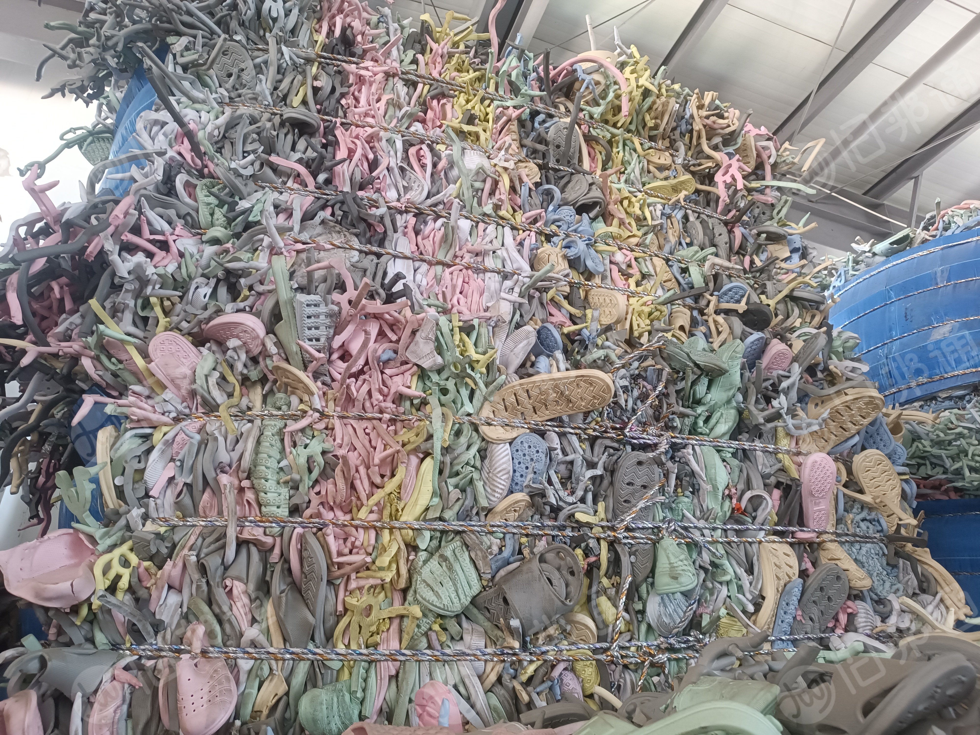 长期出售EVA鞋底废料，EVA鸡爪料