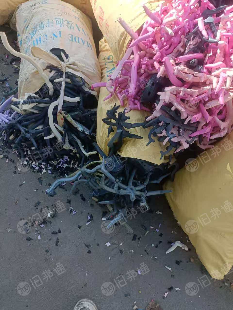 常年出售发泡EVA鞋底鸡爪料
