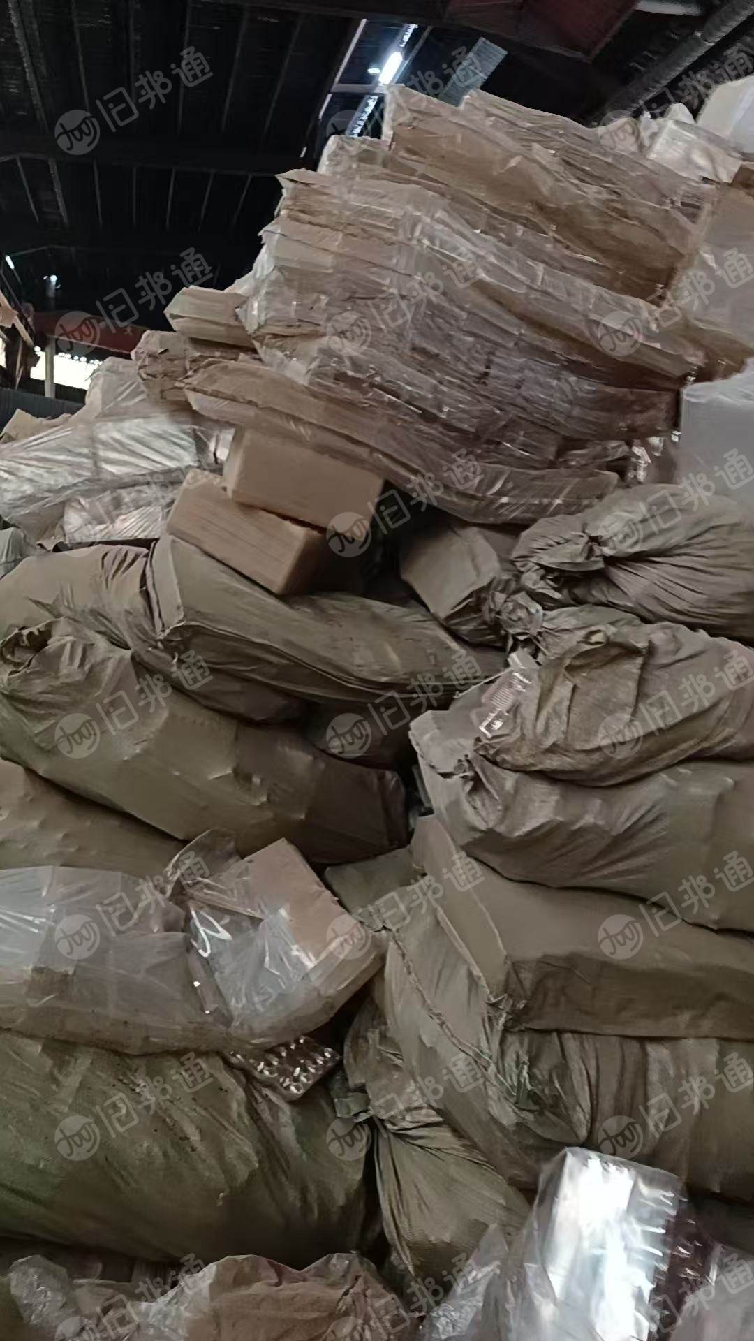 出售PVC吸塑盒毛料