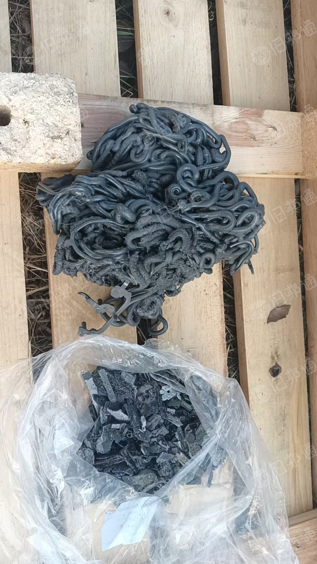 长期出售abs/pc合金机头料，现货18吨左右