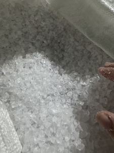 出售科思创2407的车灯破碎料，溶脂19左右，冲击60+，月供200吨