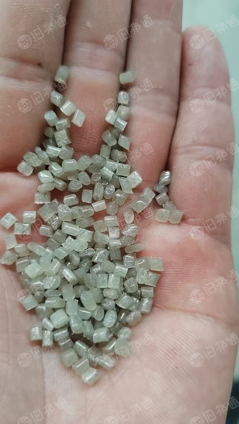 大量出售缠绕膜颗粒，过四层100目