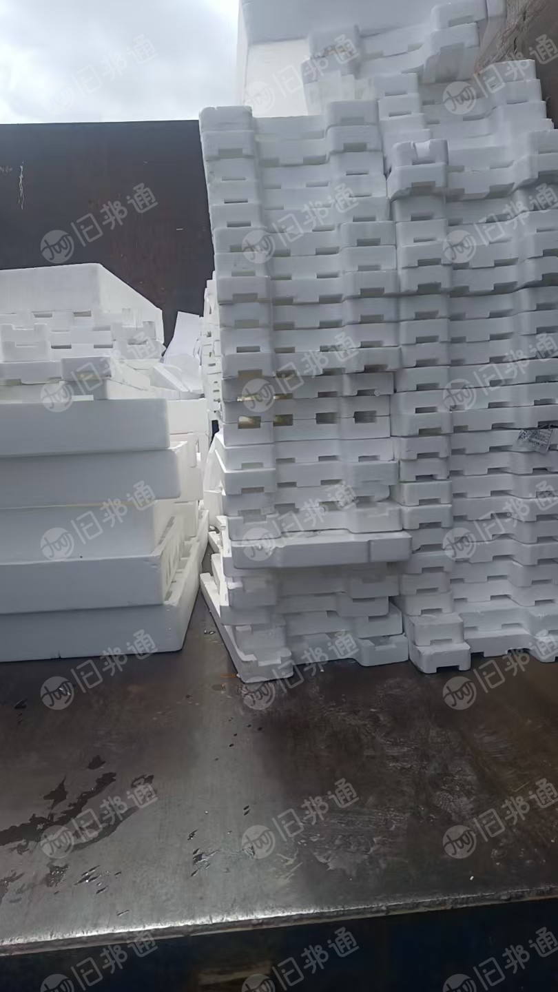 常年出售冷压块和热熔块,厂料和口料是分开的