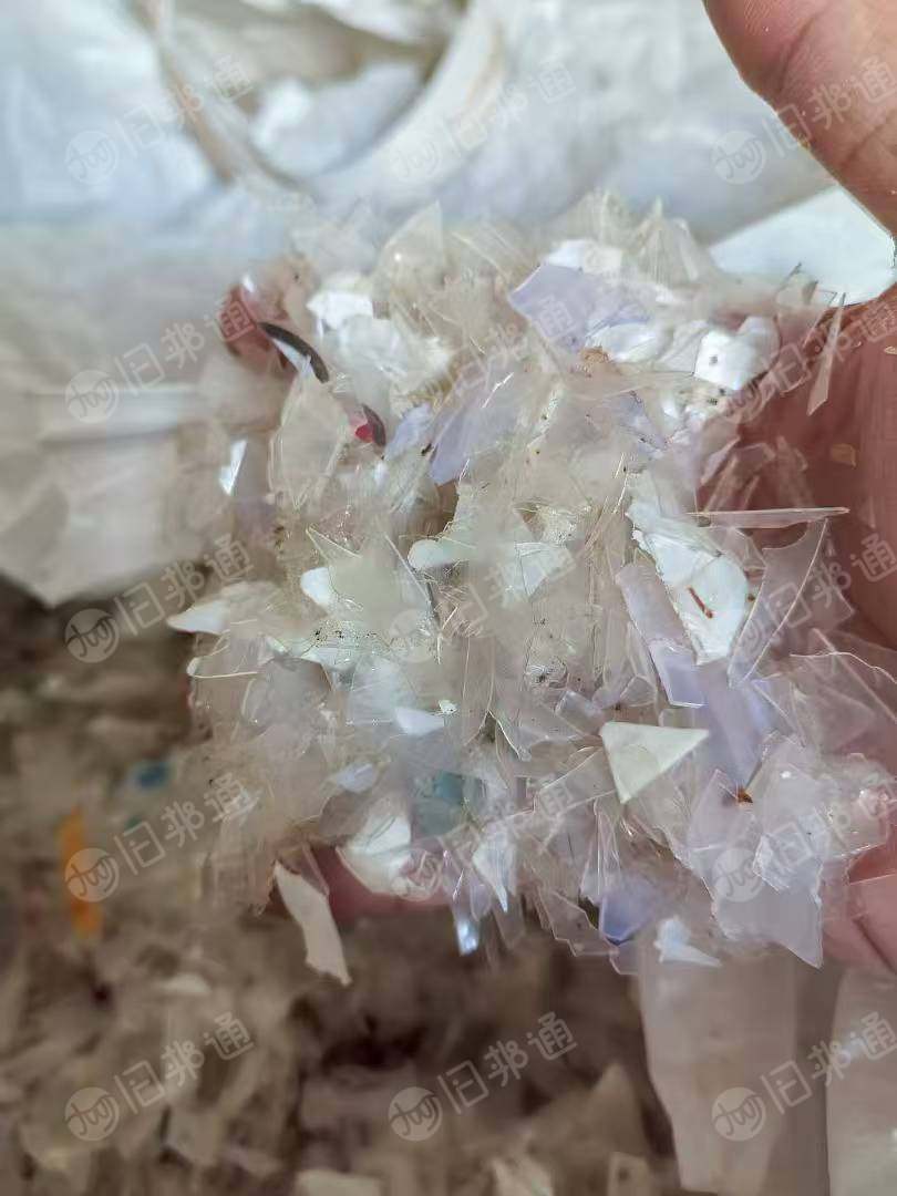 长期出售餐盒破碎料，花桶破碎料，白色带字涂料桶破碎料