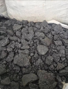 长期出售塑料炭黑，热值4000左右，吸水，月供500吨以上