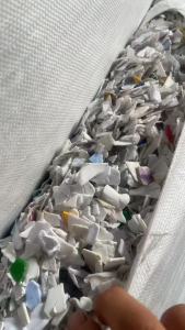 出售白色涂料桶破碎料，PP白桶破碎料，现货40吨