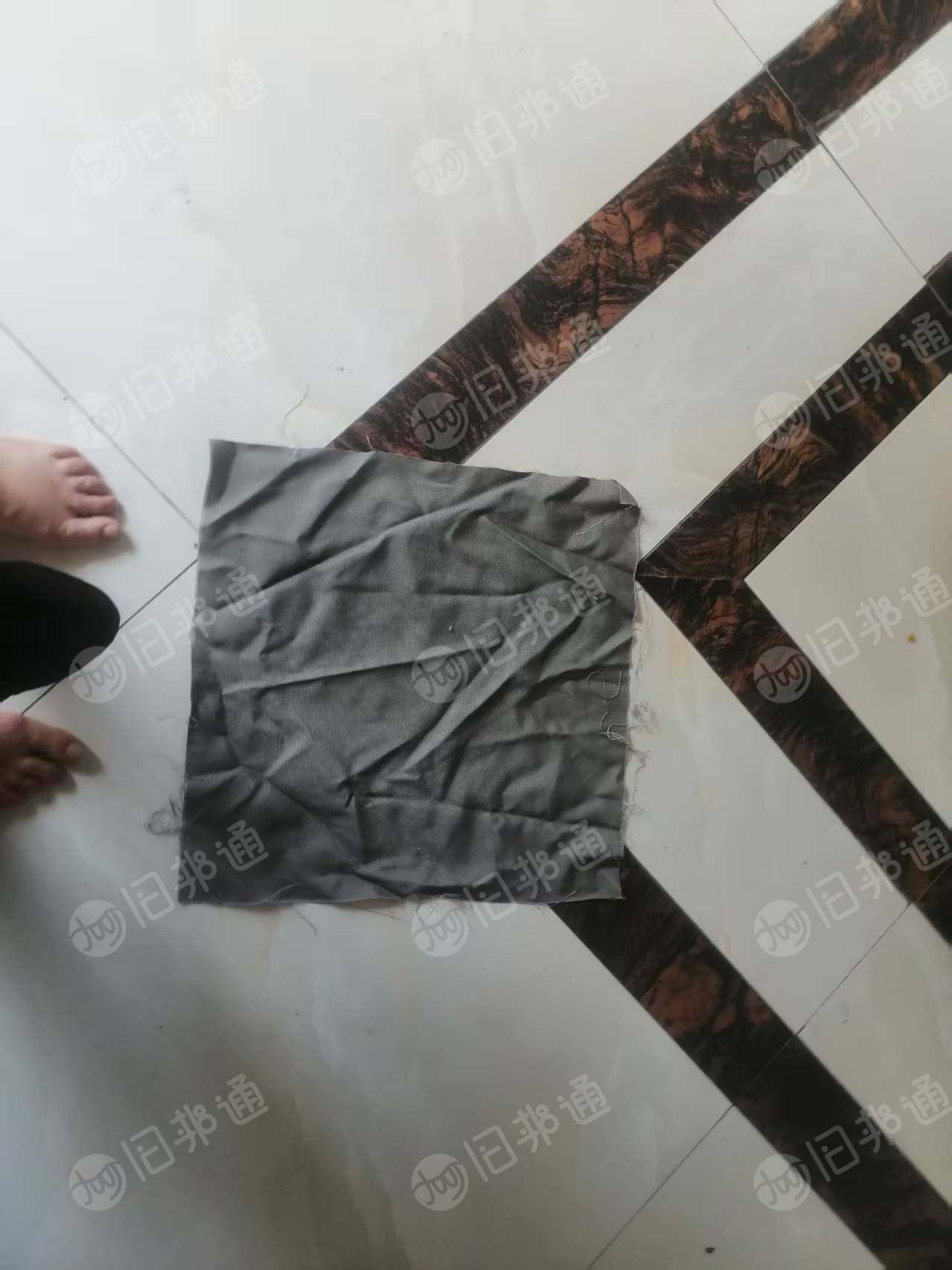 长期出售涤纶废布,化纤布块,现货两吨多,绒布边角料一吨多