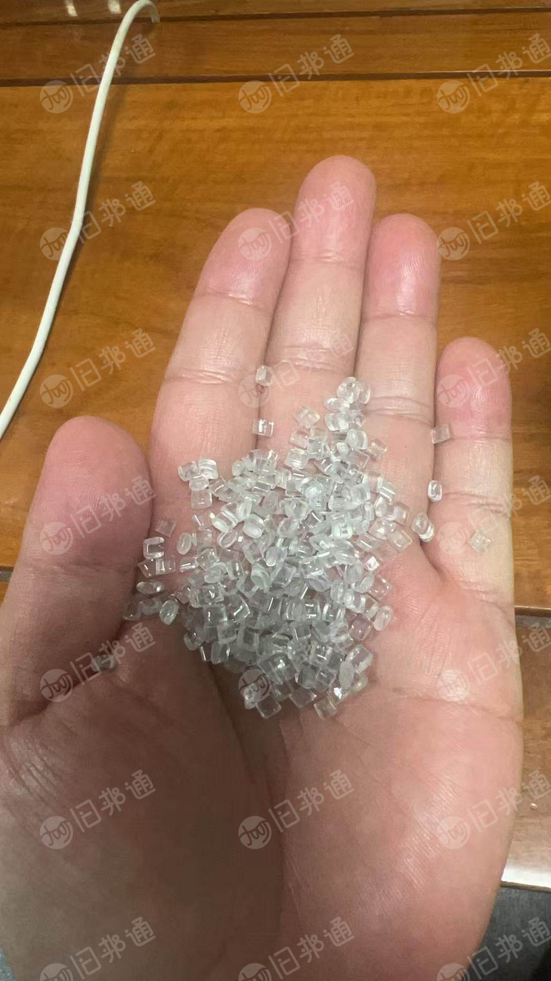 求购透明PET颗粒，矿泉水瓶颗粒，粘度0.65