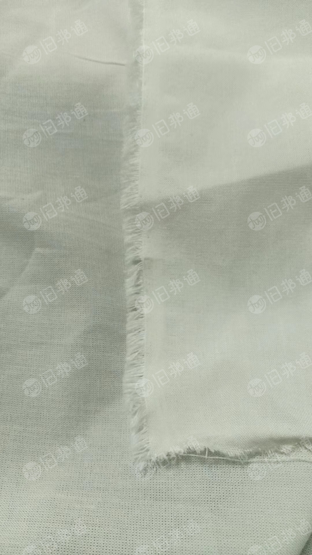 长期出售人棉和全棉混纺坯布，棉布，门幅170克重117，一等品，现货有5万米，货在浙江绍兴