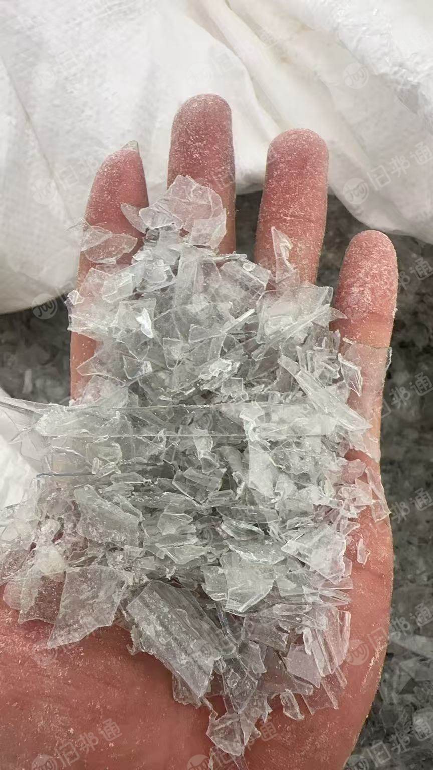 出售pet吸塑盒破碎料,透明,雾白,瓷白三种,月供三五十吨