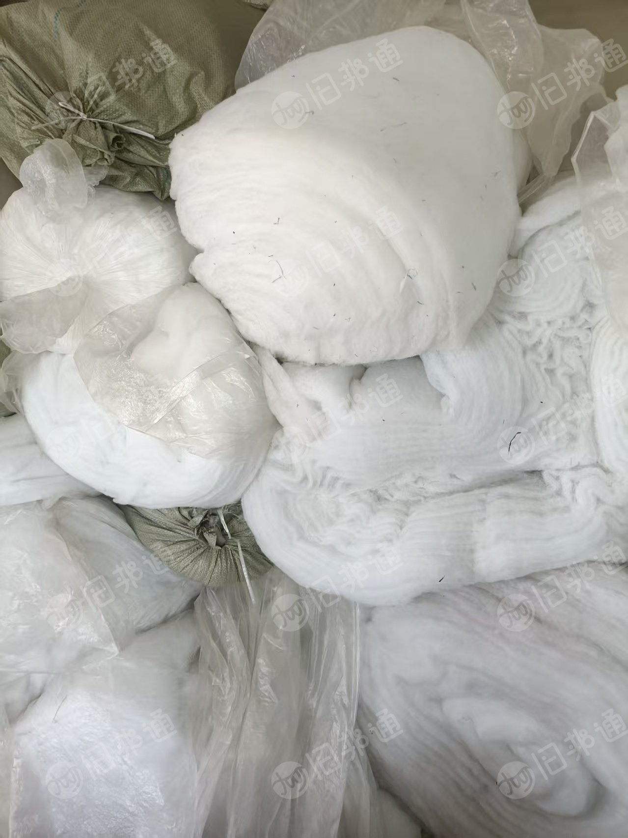 出售整卷丝绵，丝绵，现货有2吨左右，货在安徽滁州