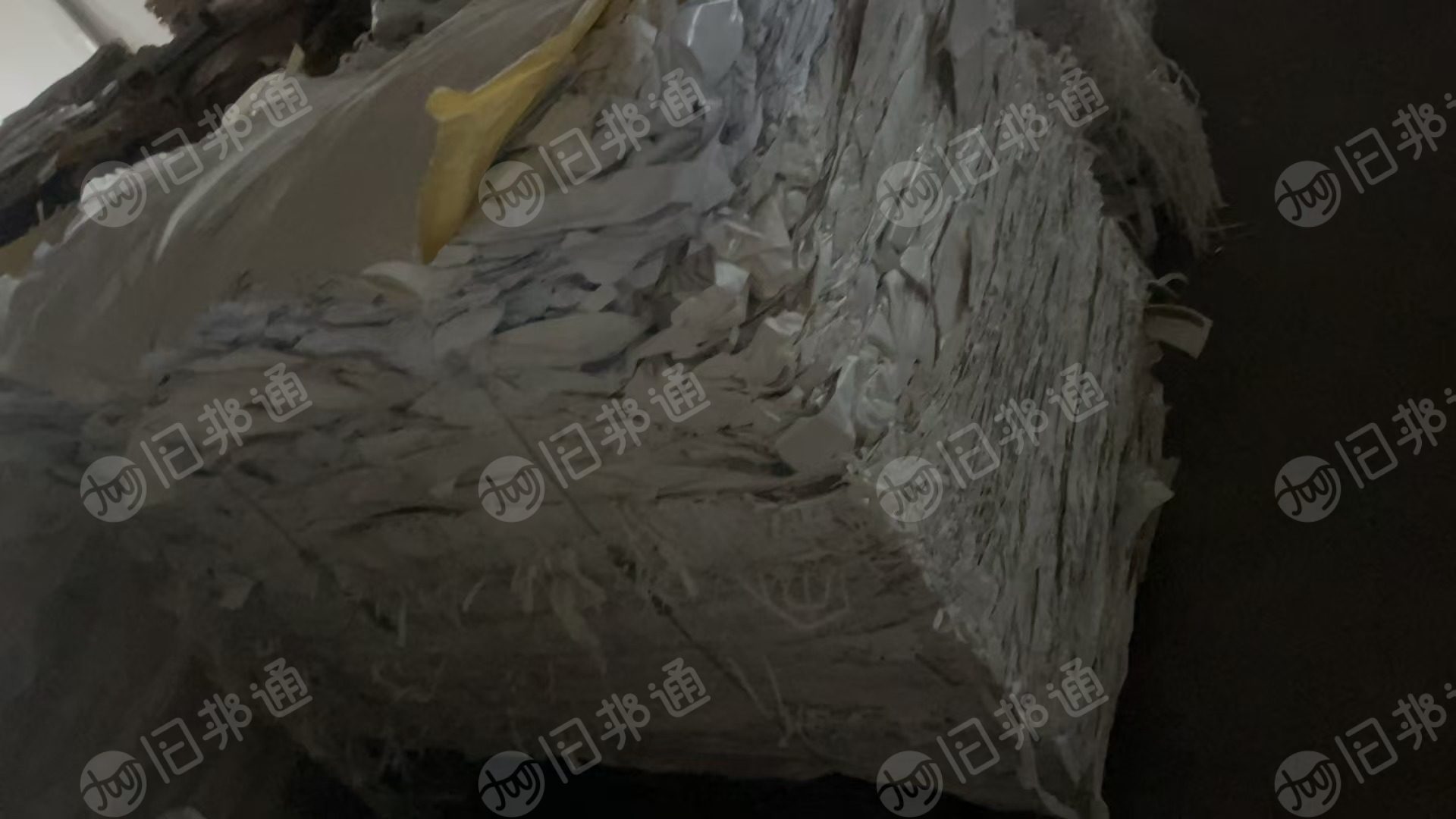 出售白色热敏纸废料,有散货和带纸管卷轴