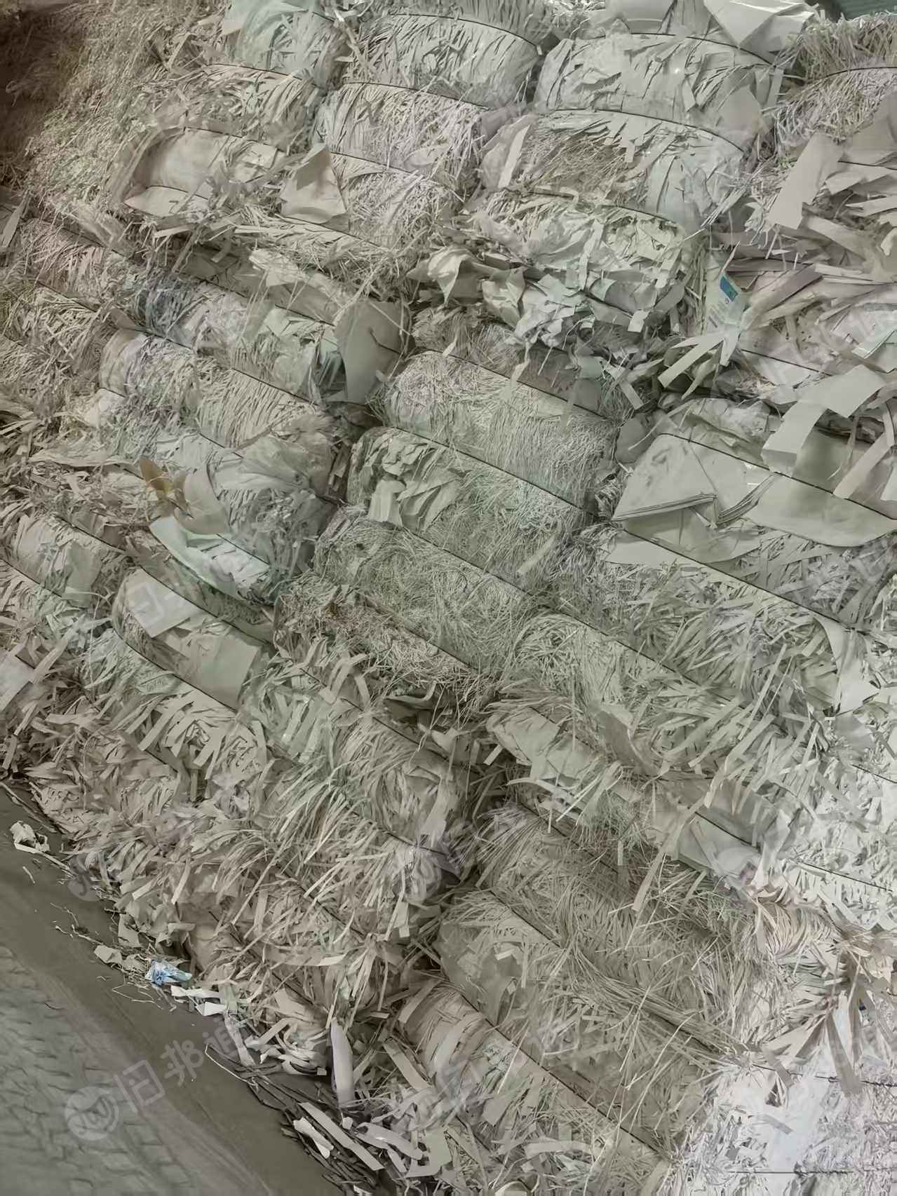 出售无膜白卡纸边料