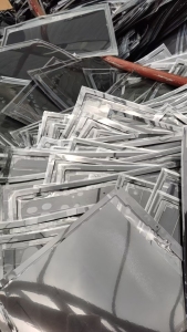 长期出售阻燃pc薄片，带膜无胶，现货8吨