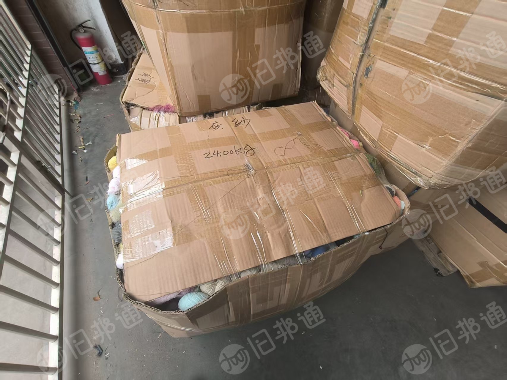 出售库存涤纶纱，丙纶纱，有分开了，现货3吨多