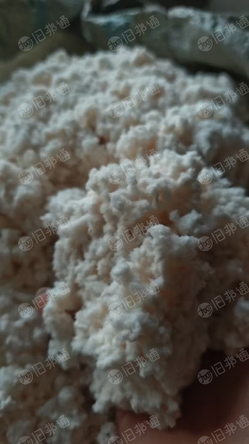 长期出售纯棉废料,做布剪毛下来的,本色,现货有20多吨,在江苏常州