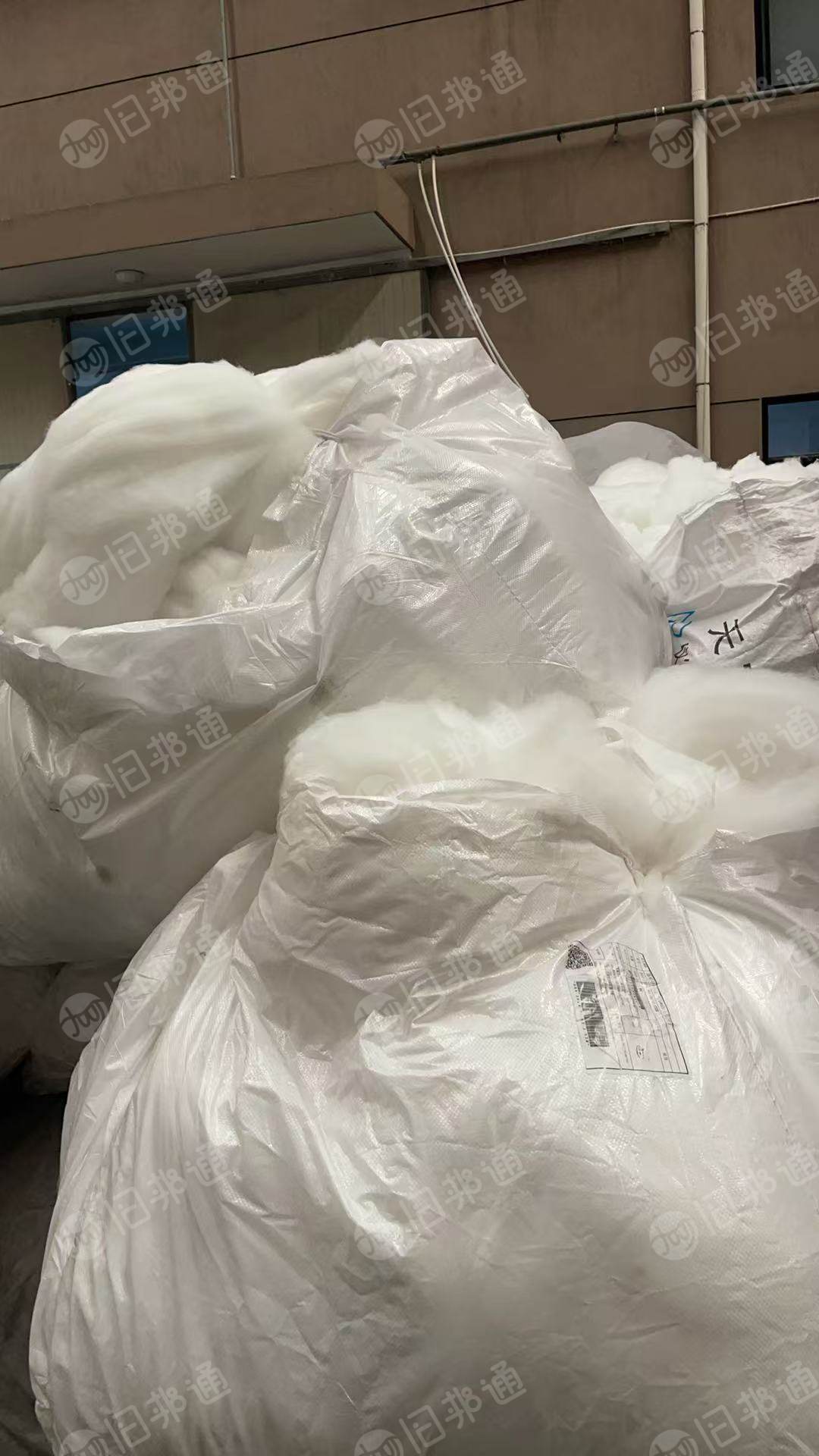 长期出售无纺布边料,纯涤纶,复合的都有,白色和杂色,可以开花用,在浙江嘉兴