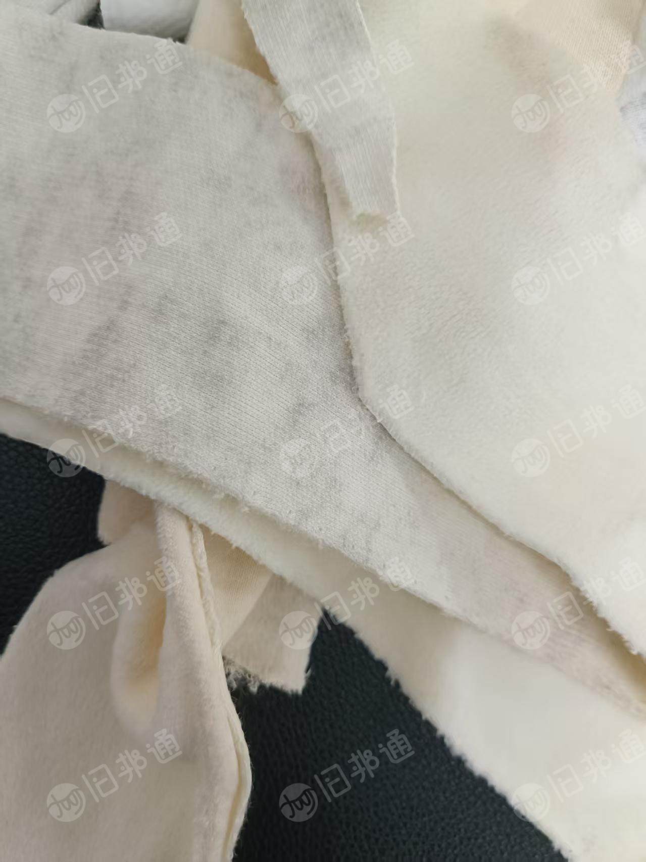 长期出售复合毛布,涤棉废布,浅色白色的,服装厂下来的,现货有二三十吨,在广东惠州