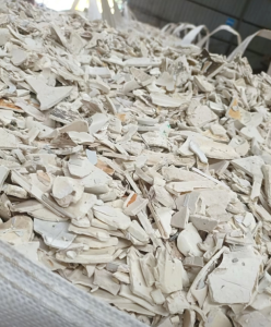 出售PVC管破碎料,PVC扣板破碎料