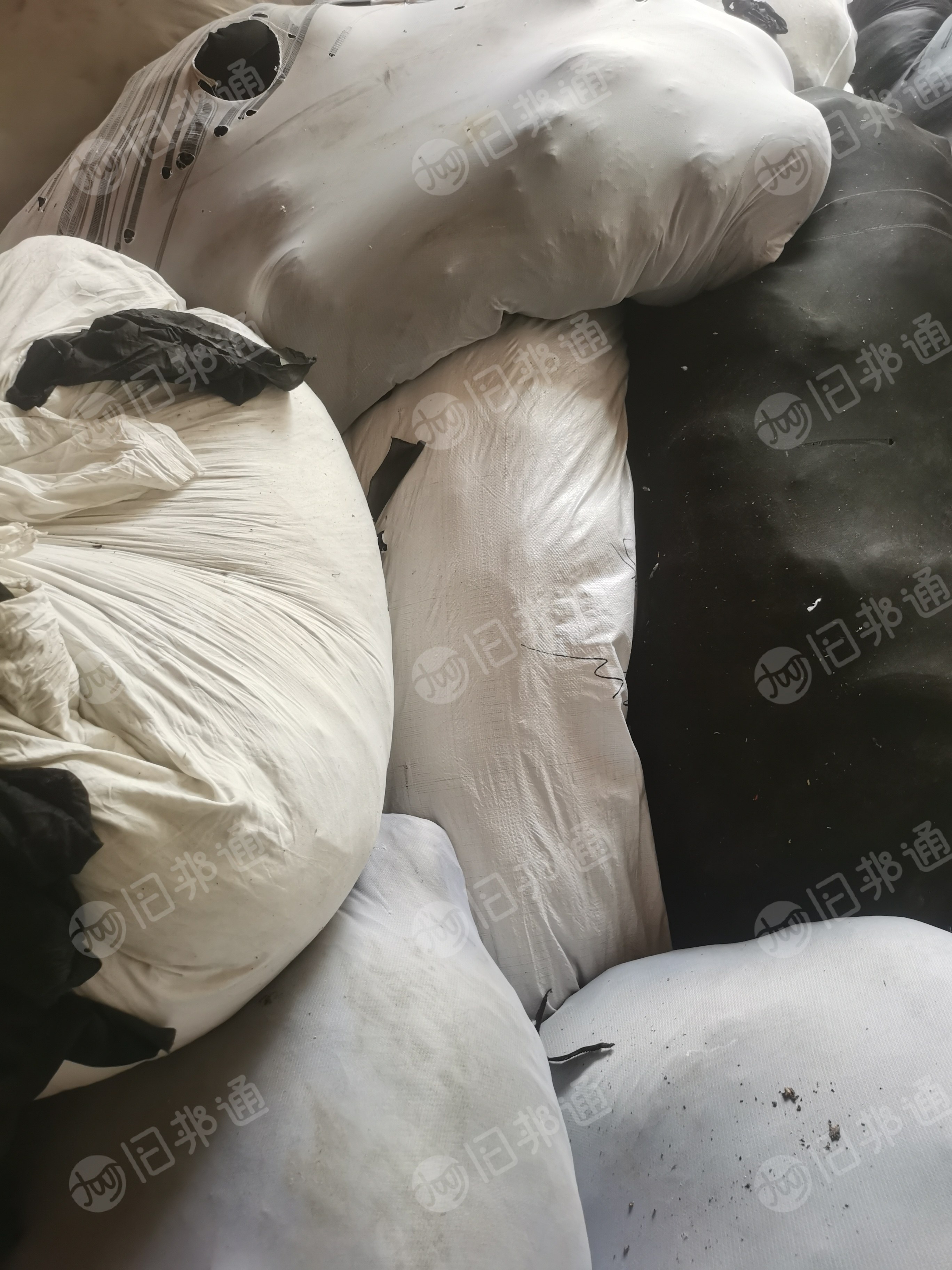 长期出售杂色氨纶布，黑色氨纶布，可以造粒做泡料用，也有涤纶废布涤纶布