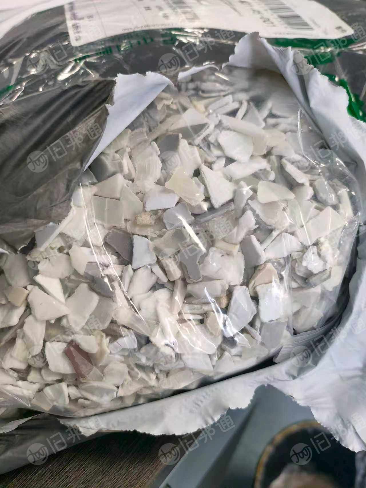 求购PP破碎料，白丙破碎料，要求溶脂10，冲击5，密度0.93