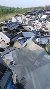 出售空调，电视机，电磁炉等小家电外壳毛料，现货3挂车，长期有货