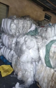 长期出售水洗高压膜废料，吨包内膜废料