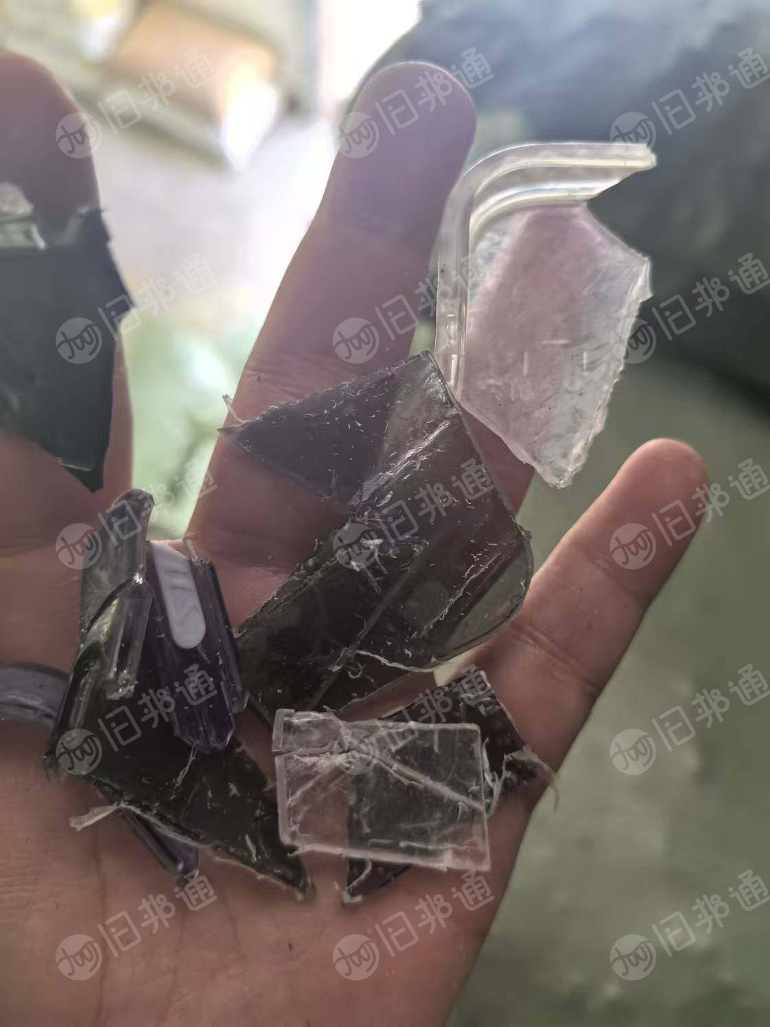 出售PC复合TPU材质破碎料，手机套厂二合一的
