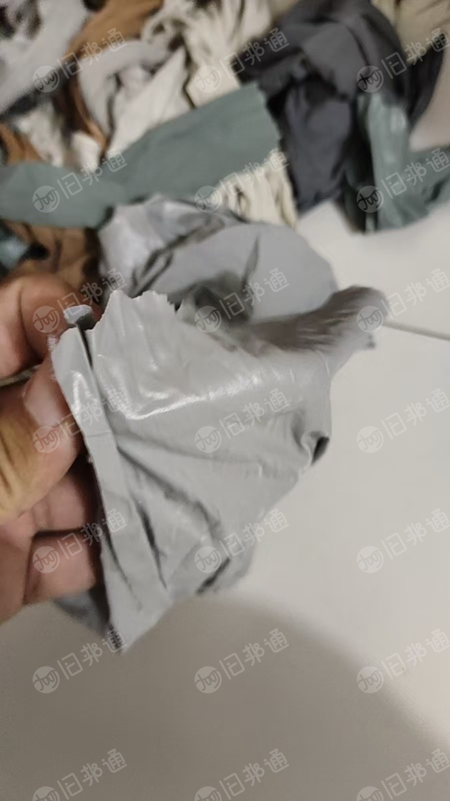 出售雨衣切边料，PVC革料，纯PVC废料，月供7吨，现货60吨